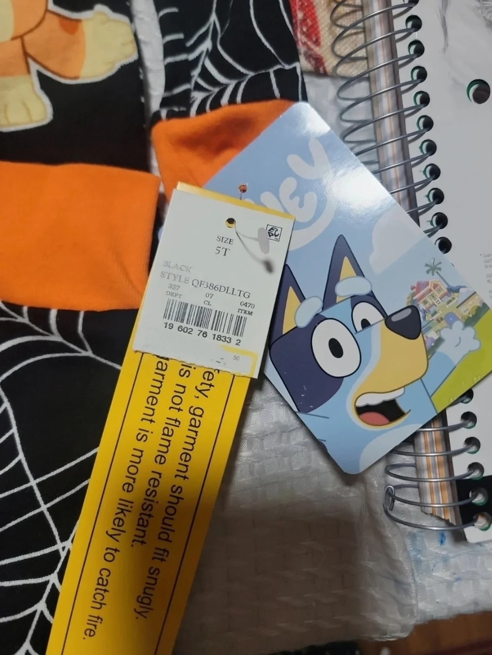 Kids' 2 Piece Bluey Halloween Pajama Set Size 5T